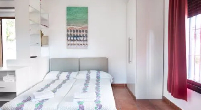 House Helmut Nerja, Prenota Hotel Hotel a Axarquía con parcheggio, Parcheggio
