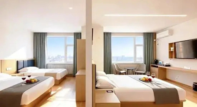 Люкс Taguike Concept Hotel (Pin Plaza)