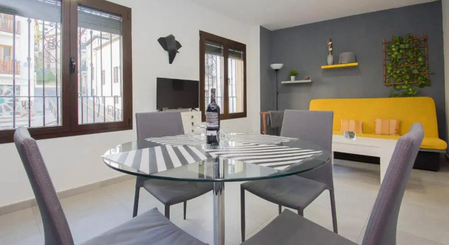 EnjoyGranada REALEJO DELUXE 1A, Забронировать Отель Гранада Granada Province, рядом с Базилика Сан-Хуан-де-Диос