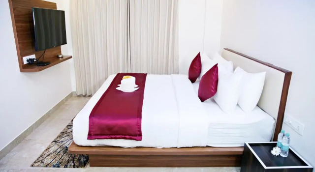 Villa Grand Hotel Near Kempegowda International Airport, Забронировать Отель Бизнес-отели штата Карнатаки, 4* 5*