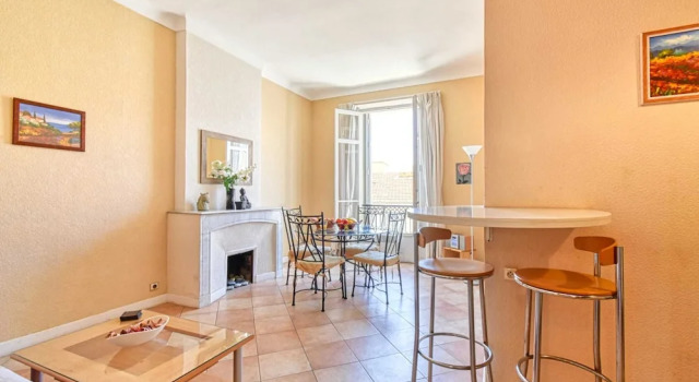 Luminous Apartment in the City Centre of Cannes, Забронировать Апартаменты/квартира Апартаменты La Californie Pezou, Апартаменты/квартира