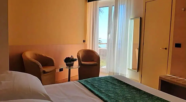 Номер Comfort Hotel Esperia