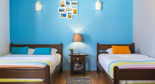 Четырёхместный семейный номер Standard с балконом Atlantic Lodge