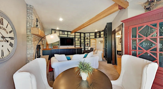 Jeremy Ranch : Hot Tub, Garage & 2 Kitchens 5 Bedroom Home, Varaa Lomakoti Summit Park 