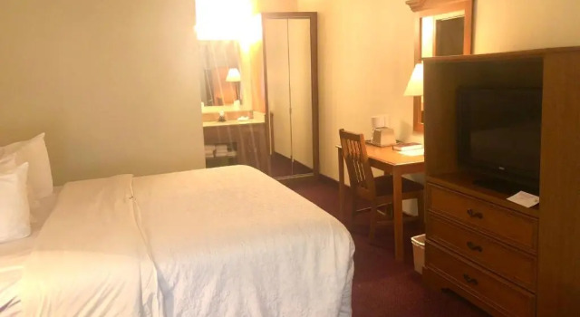 Номер Comfort Honeysuckle Inn & Conference Center