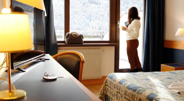 Трёхместный семейный номер Standard Hotel Regina e Fassa