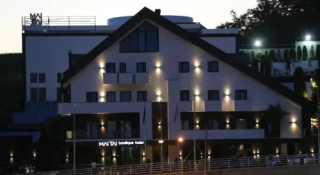 Mai Tai Resort, Забронировать Курортный отель Тирана область Тирана, рядом с Skanderbeg Square