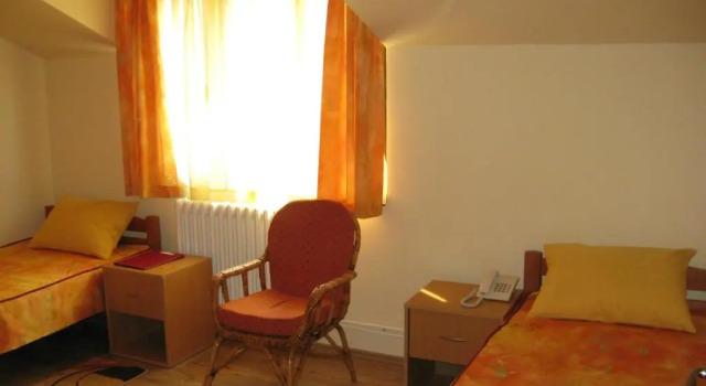 Hostel Oasis, Забронировать Хостел Хостелы Zvezdara, Хостел
