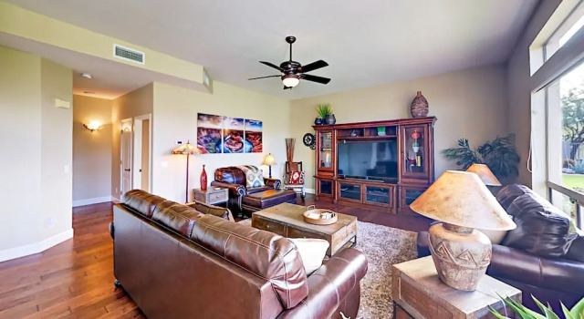 E Sandia Circle - 5 Br Home