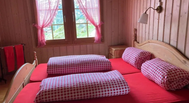 Berggasthaus Tschingelhorn - only accessible on foot (2 hour hike), Book Guesthouse Lauterbrunnen Jungfrau