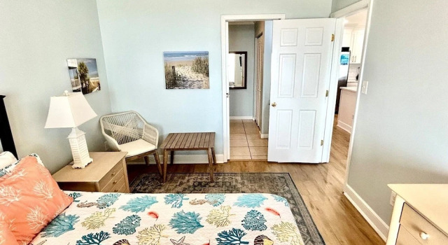 Номер Standard Boston Commons 102 3 Bedroom Condo by RedAwning