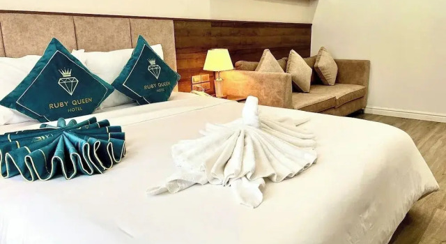 Номер Luxury Ruby Queen Hotel