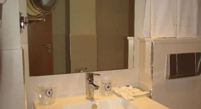 Четырёхместный семейный номер Standard Hotel Marítimo Ris con garaje