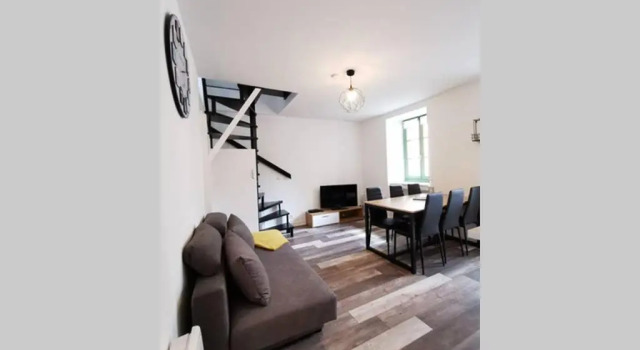 Апартаменты Joli appartement maison, Dol de Bretagne, calme et lumineux, proche Mont-Saint-Michel et Saint-Malo