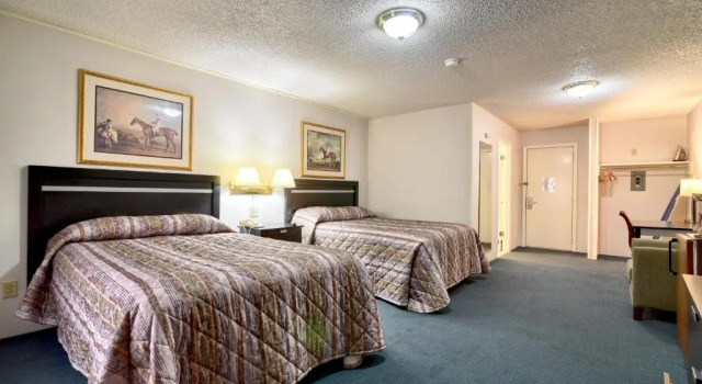 Двухместный номер Standard с частичным видом Roosevelt Inn & Suites Saratoga Springs