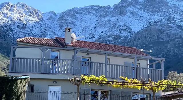 Casa Basgiu, Varaa Hotelli Zilia Korsika