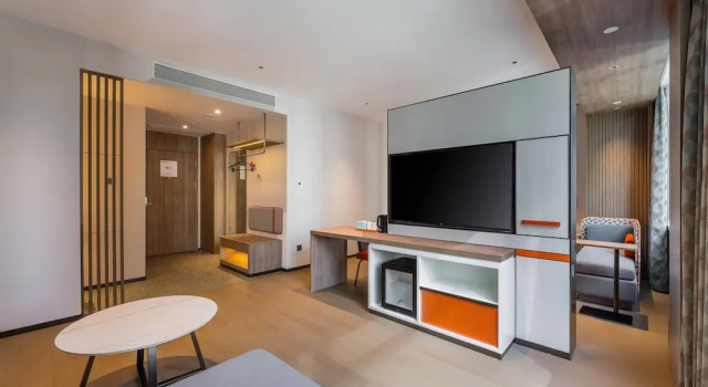 Двухместный люкс Holiday Inn Express Jiangmen East Station by IHG