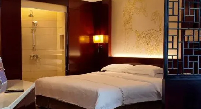 Люкс Deluxe Grand Skylight CIMC Hotel Yangzhou Yangzijiang North Road