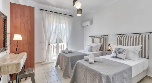 Modern Villa in Tragaki With Pool and Parasol