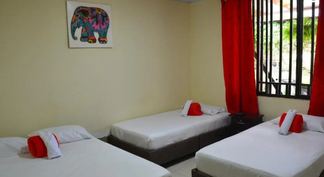 Четырёхместный номер Comfort Hotel Casa campestre HH
