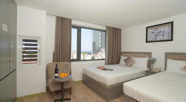 Трёхместный номер Standard с видом на море Eros Hotel