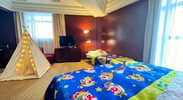 Семейный люкс Ramada Plaza Lianyungang
