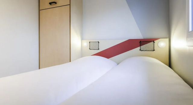 Трёхместный номер Standard ibis Budget Villemomble