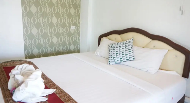 Люкс Chaiyai River Front Hotel