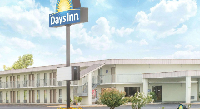 Четырёхместный номер Standard Days Inn by Wyndham Ripley