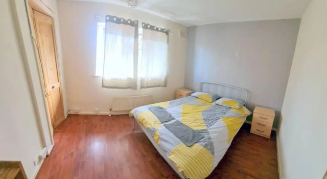 4-bed House in South London, Rezervasyon Tatil Evi Merseyside villalar, Villa