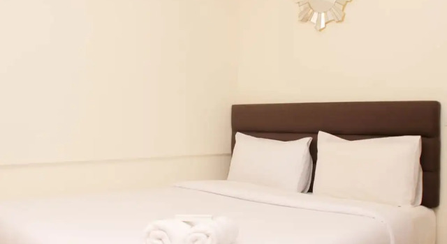 Standard Zimmer Warm And Cozy Living 3Br At Meikarta Apartment