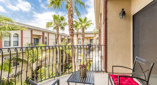 Апартаменты Standard LAs Premier Apartments