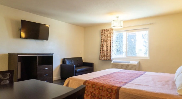 Номер Standard c 1 комнатой Maywood Inn