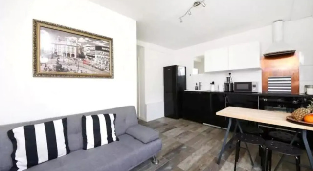 Modern Apartment That Sleeps 2