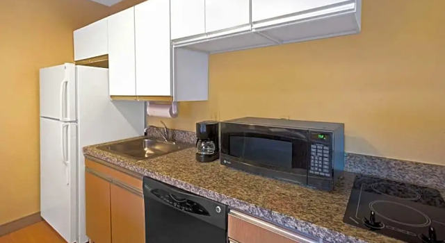 Номер Standard Hawthorn Suites by Wyndham Hartford Meriden