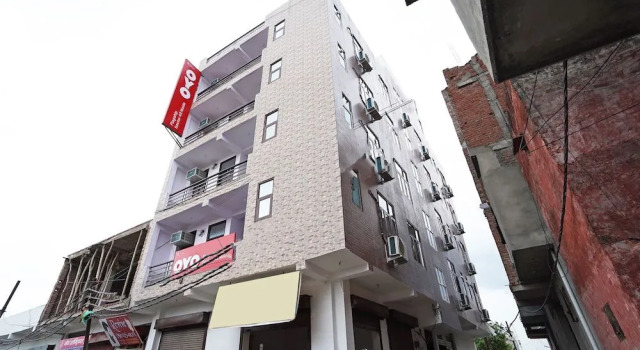 Spot On 30890 Sector 45 Noida, Забронировать Отель Нойда штат Уттар-Прадеш