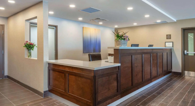 Четырёхместный номер Standard Comfort Inn & Suites