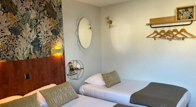 Трёхместный номер Standard Hotel Arc-En-Ciel Colmar Contact Hotel