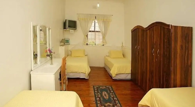 Семейный номер Standard District Six Guesthouse