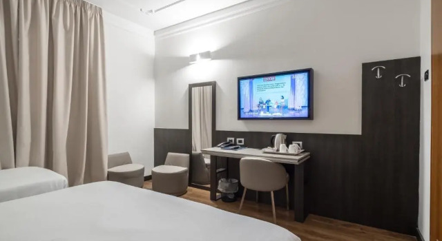 Трёхместный номер Hotel Mythos