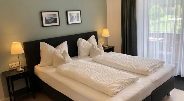 Четырёхместный номер Luxury Hotel Berghof