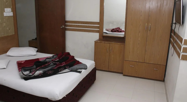 Люкс Deluxe White Beach Hotel