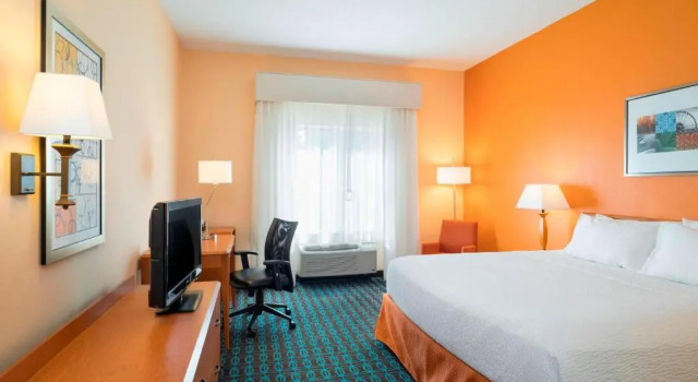 Номер Standard Fairfield Inn & Suites by Marriott State College
