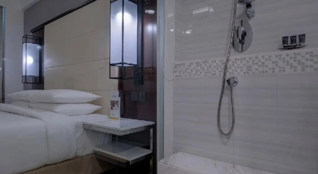 Двухместный номер Executive Courtyard by Marriott Surat