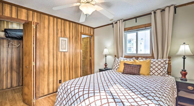 Pool Access & Slope Views: Beech Mtn Condo!