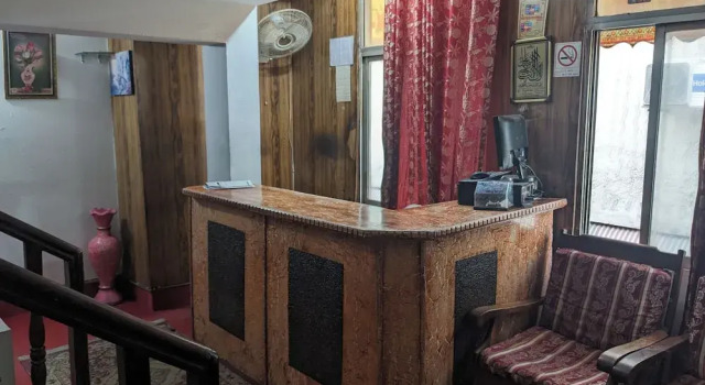 New Grace Hotel, Boek Hotel Hotels en accommodaties in G-9 Sector, Hotel