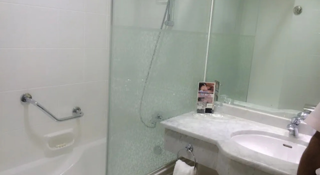 Двухместный номер Standard с балконом Broadway Hotel