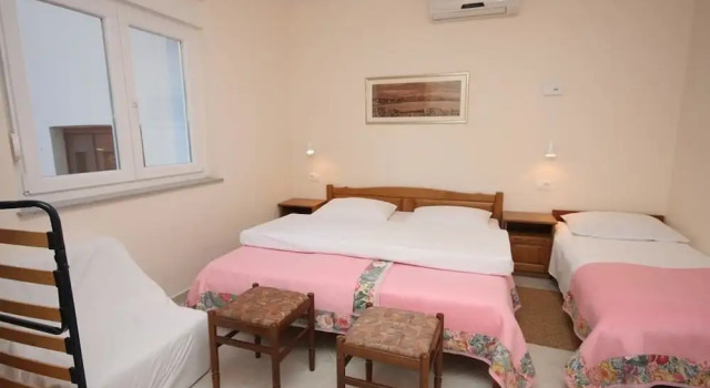 Villa Vojnović, Buchen Sie Ferienwohnung Hotels in Gespanschaft Split-Dalmatien mit Pool, Schwimmbad