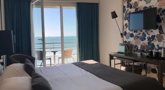 Двухместный номер Standard с видом на море Hotel & Spa Les Roches Noires