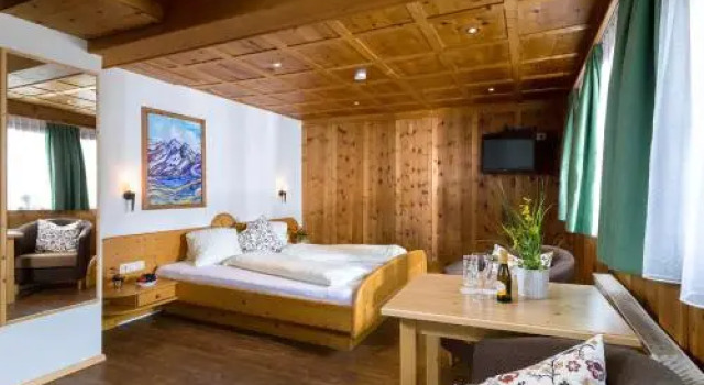 Pension Enzian, Забронировать Отель Отели Тироля 3 звезды, 3*